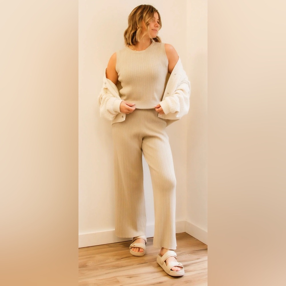 🎀WITHBLACK Giesele knit rib wide leg pull on lounge pant small euc beige